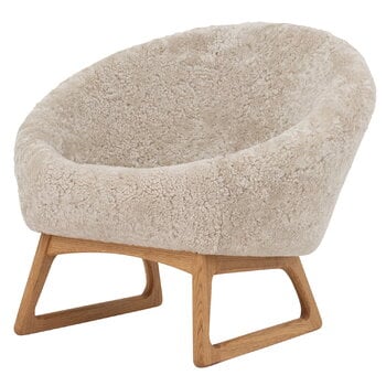Klassik Studio Tub lounge chair, Moonlight sheepskin - oiled oak
