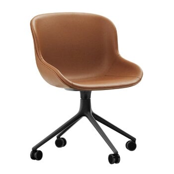 Normann Copenhagen Hyg Swivel chair 4 wheels, black - brandy Ultra leather