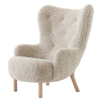 &Tradition Petra VB3 lounge chair, Moonlight sheepskin - oiled oak