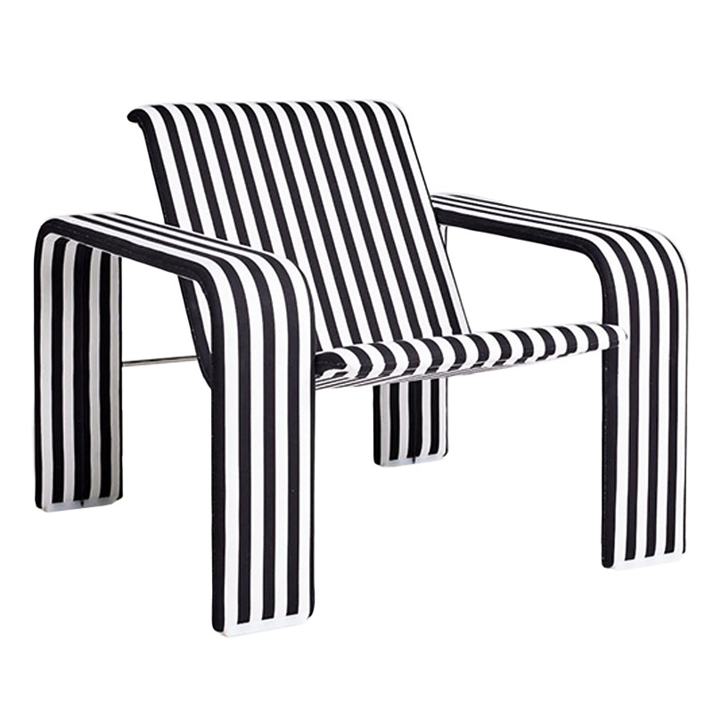 Vuokko 004 armchair, black - white | Pre-used design | Franckly